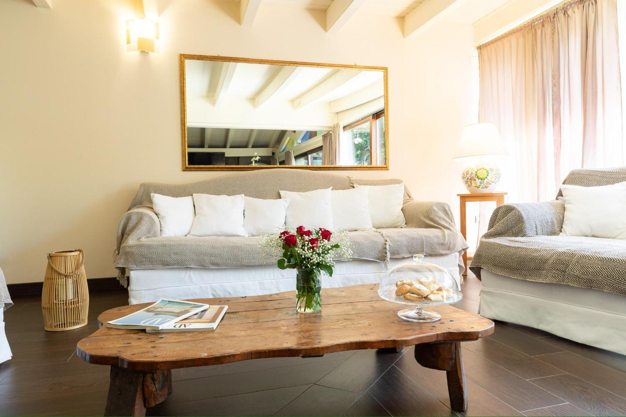 Villa Niloan Olbia Kültér fotó